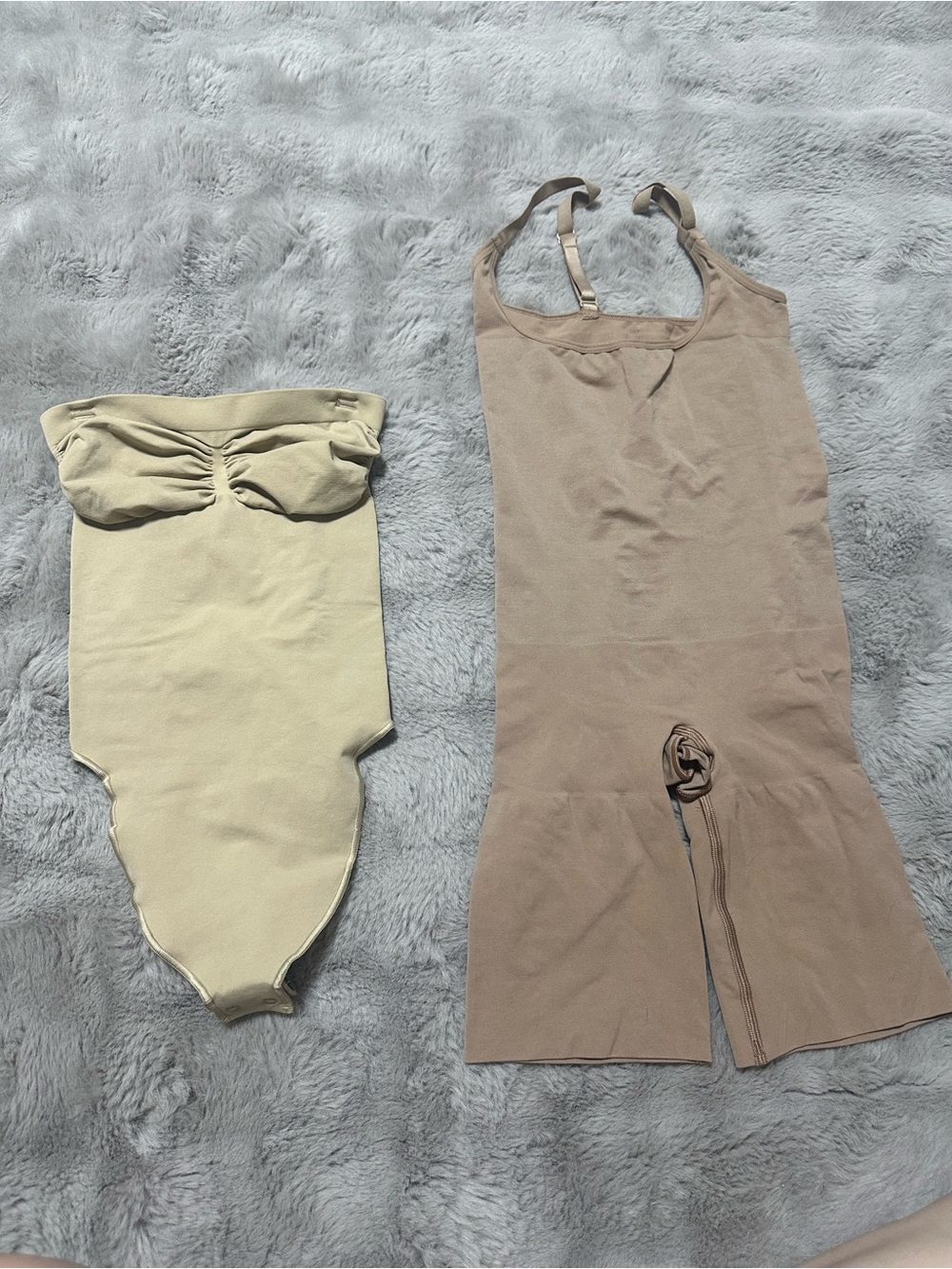 Brand new SKIMS Stapless thong and open bust  bodysuit 2pairs bundle M